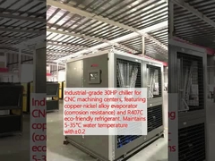 Chiller kelas industri 30HP untuk pusat pemesinan CNC, menampilkan penguap paduan tembaga-nikel (tahan korosi) dan refrigeran ramah lingkungan R407C. Mempertahankan suhu air 5-35 °C dengan ± 0.2