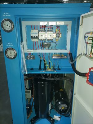 Beli Keakuratan dan Efisiensi 2.5 m3/h Aliran Air Dingin Air-dingin pendingin kecepatan variabel untuk kontrol suhu laboratorium online manufacture